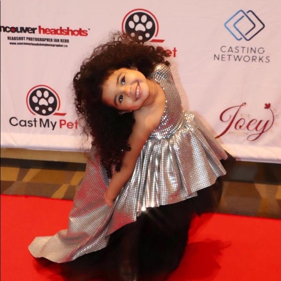 Custom red carpet style dress - Picture 4 of 6